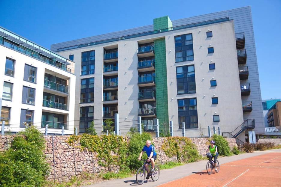 Bayview Apartments Sports Village Cardiff Free Parking & Free Wi Fi Eksteriør billede