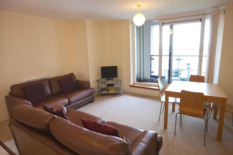 Bayview Apartments Sports Village Cardiff Free Parking & Free Wi Fi Eksteriør billede